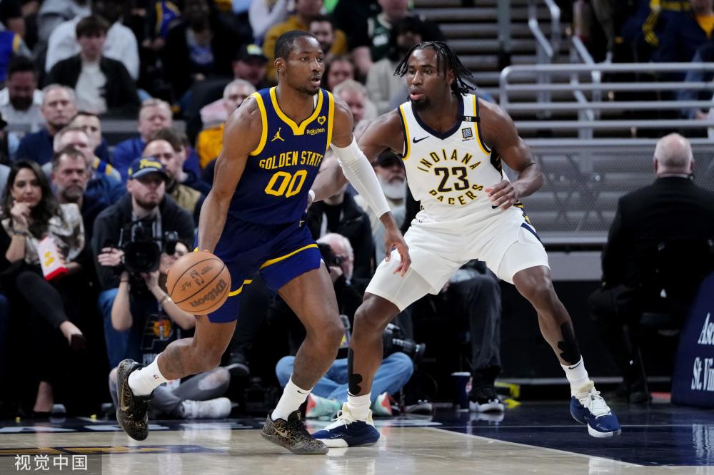 他们坚固的 他们坚固的